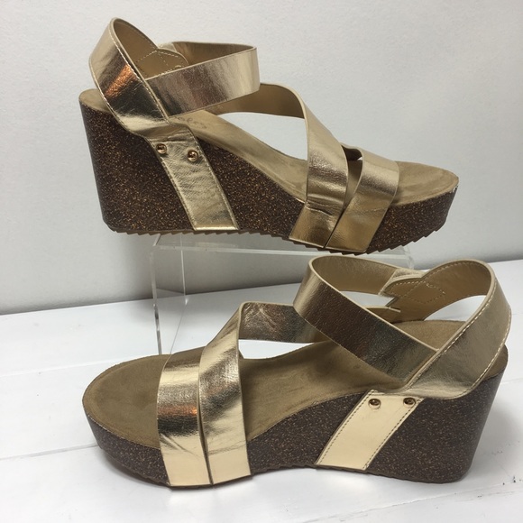 comfy soles by bamboo wedges